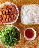 Bún thịt nướng, chả giò