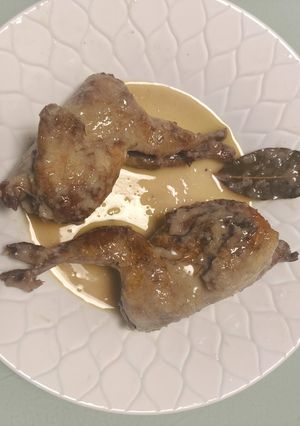 Una foto de Codornices escabechadas