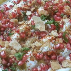 A picture of Dahi bhalla chat.