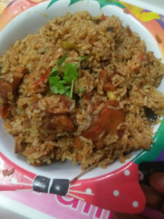 சீரகசம்பா நாட்டுக்கோழி பிரியாணி(Naattukozhi Briyani recipe in tamil) செய்முறை முக்கிய புகைப்படம்