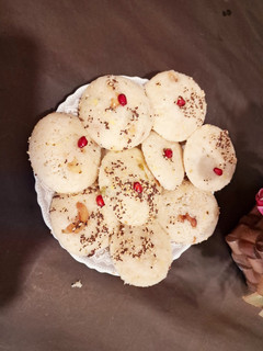 सूजी दही इडली विथ मूंग दाल रेसिपी मुख्य फोटो