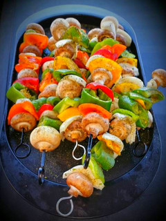A picture of Mike's Chicken Shish Kebabs & Tzatziki Sauce.