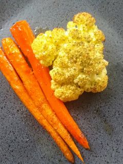 【清冰箱】蜂蜜胡蘿蔔白花椰菜 的食譜成品照片