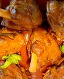 Jarretes de cordero (souris d’agneau) con arroz perfumado a la cúrcuma