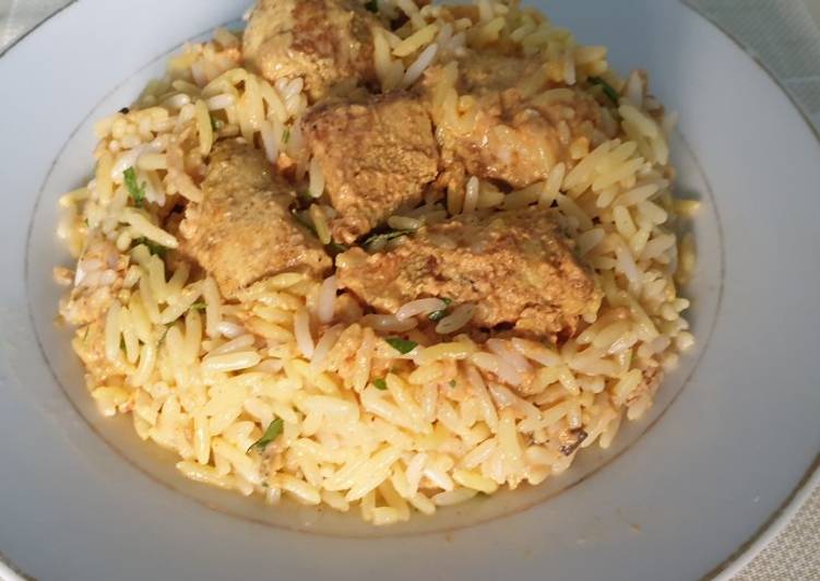 دجاج باللبن والارز