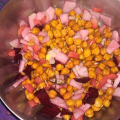 A picture of Chana chat.