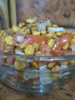 तीखी चटपटी चना दाल नमकीन (teekhi chatpati chana dal namkeen recipe in hindi) रेसिपी मुख्य फोटो