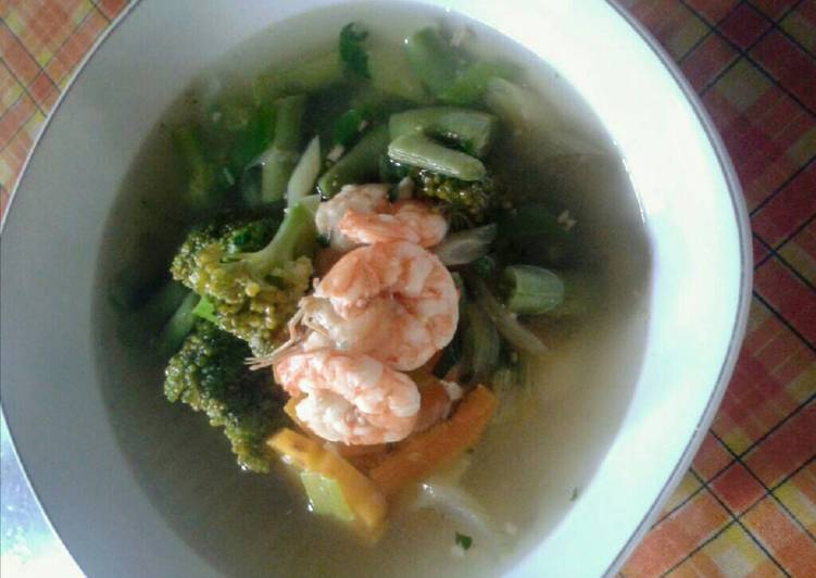 Resep Sop Udang Bening Anti Gagal
