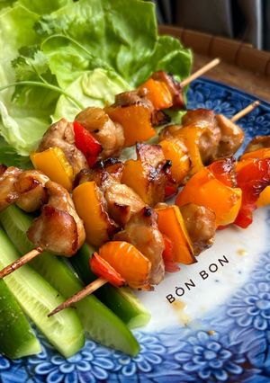 Hình của món Gà Nướng Xiên Que.