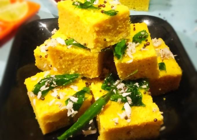 Khaman Dhokla