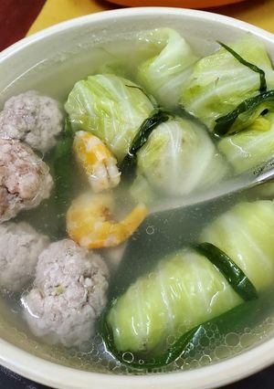 Hình của món Bắp cải cuộn thịt bằm.