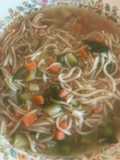 Sopa de vegetales con aire oriental