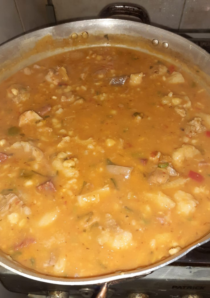 Una foto de Locro A Mi Manera