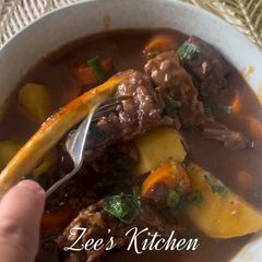 A picture of Beef low ribs stew.
