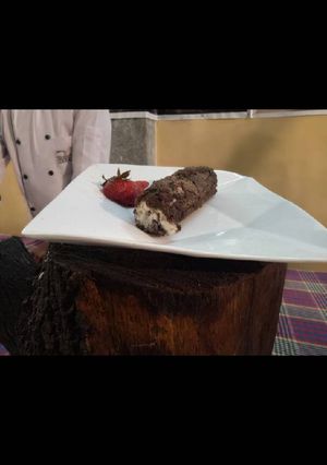 A picture of Oreo coconut roll.