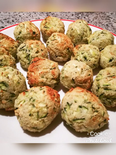 Foto di Polpette di ricotta e zucchine nella friggitrice ad aria