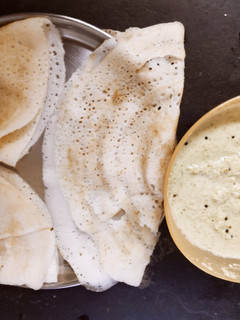 चावल के आटे का डोसा (Chawal ke aate ka dosa Recipe in Hindi) रेसिपी मुख्य फोटो