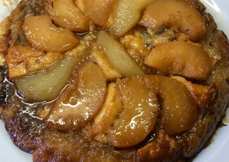 Tarte tatin de membrillos y queso azul