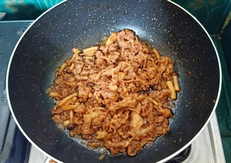 Cara Gampang Membuat Beef teriyaki with mushroom yang Lezat