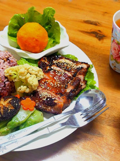 和風照燒雞腿排套餐（創意料理） 的食譜成品照片