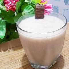 A picture of Chicku and banana milkshake.