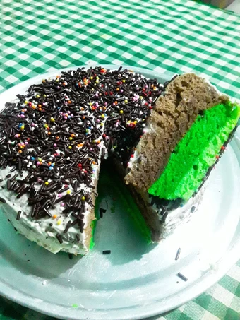Langkah Gampang Membikin Resep  Kue Ultah Kukus Coklat Pandan yang Lezat, Enak