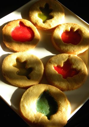 A picture of Stained Glass Cookies.
