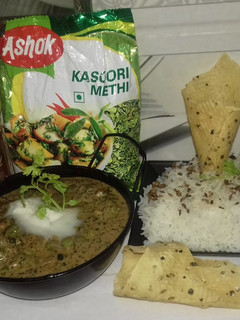 बटर मटर मेथी मलाई(Butter Matar Methi Malai recipe in Hindi) रेसिपी मुख्य फोटो
