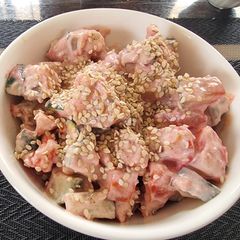 A picture of Garden Salad with Cashew & Lemon Dressing.