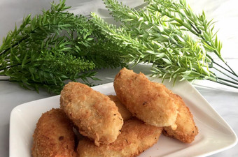 Bagaimana Menyiapkan Pisang Goreng Krispi Irit Untuk Jualan