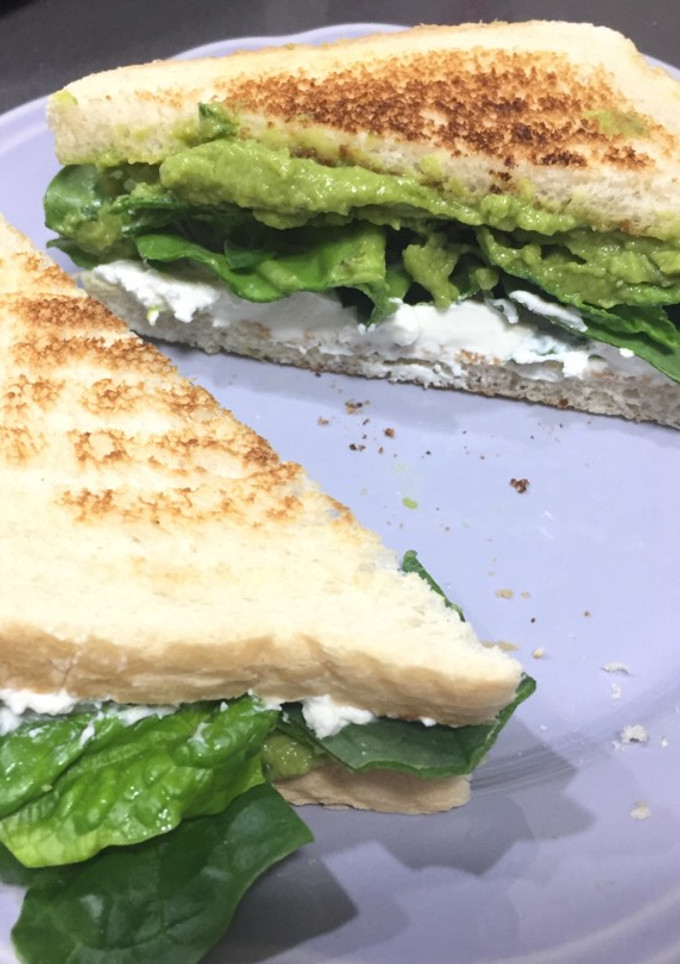 Una foto de Sándwich rápido y diferente