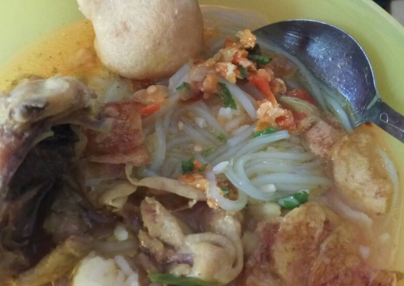 Soto ayam.kuah bening