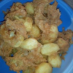 A picture of Irish potatoes with egg.