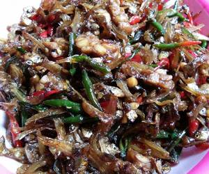 Resep mudah Oseng teri lombok ijo Mantul Banget