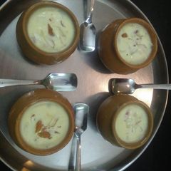 A picture of Matka Kulfi.