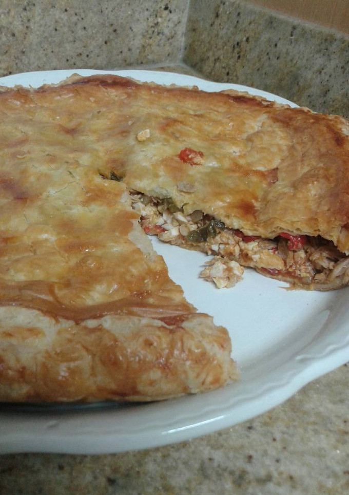 Una foto de Empanada de hojaldre de bonito