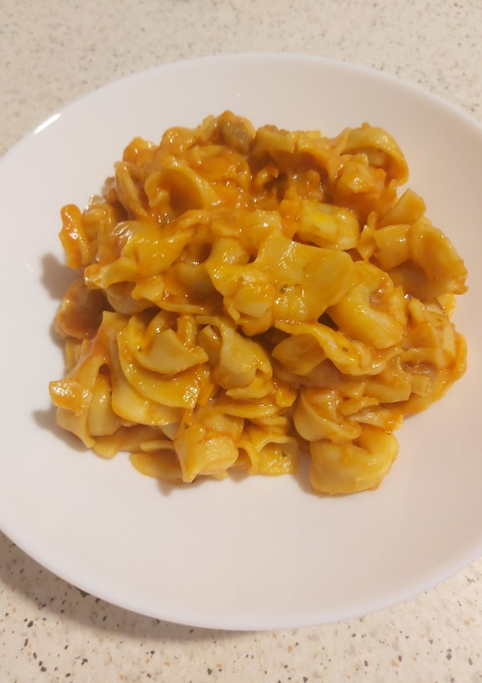 Una foto de Tortellini de carne