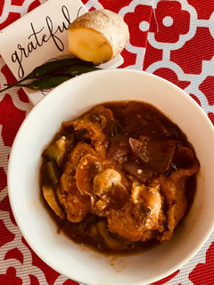 A picture of Chili gravy chicken.