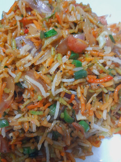 तिरंगा फ्राइड राइस (tiranga fried rice recipe in Hindi) रेसिपी मुख्य फोटो