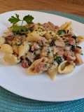 Pasta con panceta y Frankfurt