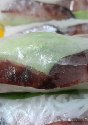Hình của món Cuốn lạp xưởng.