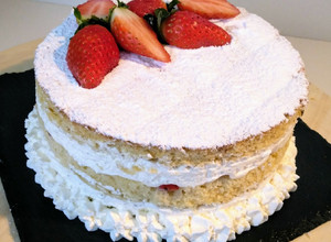 Foto principal de Tarta de fresas con nata