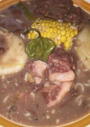 A picture of Red bean soup and pigtail/corn.