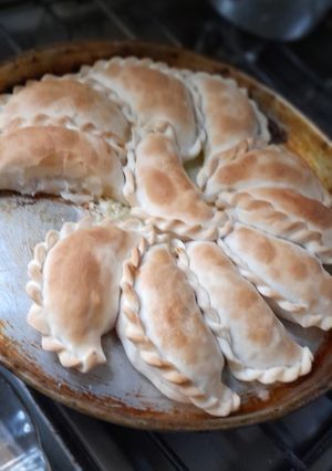 Una foto de Empanadas de jamón y queso!!!