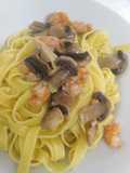 Tagliatelle gamberi e champignon