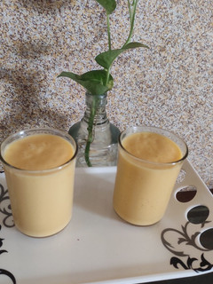 A picture of Mango milk shake.