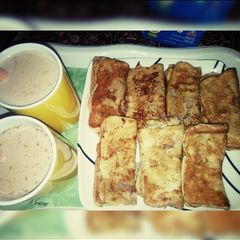 A picture of Soyayyen bread.