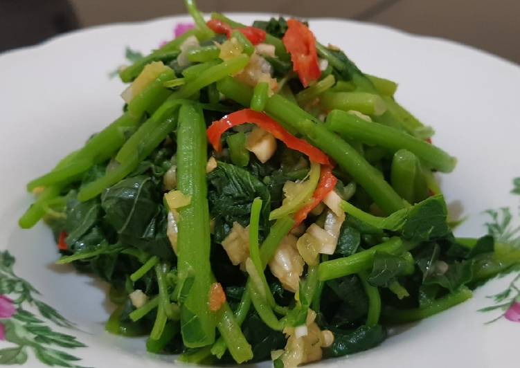 Fresh Spinach Salad / Salad Bayam