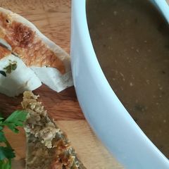 A picture of Turkey Gravy.