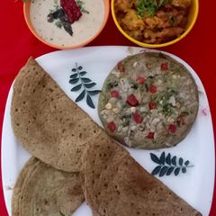 A picture of Whole moong barnyard millet dosa and uttapam.
